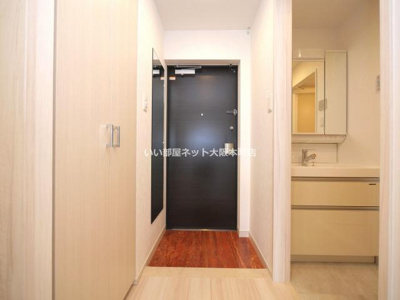 【玄関】 | プレジオ三国ASIAN