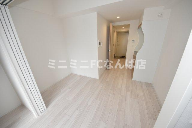 セレニテ南堀江エクラ