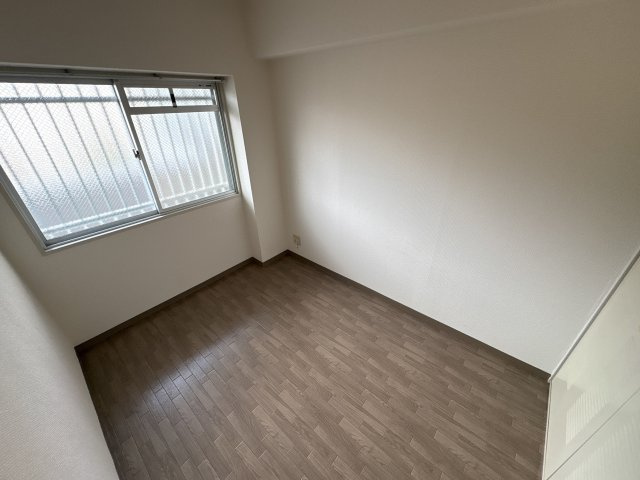 生駒市辻町の賃貸マンションの収納