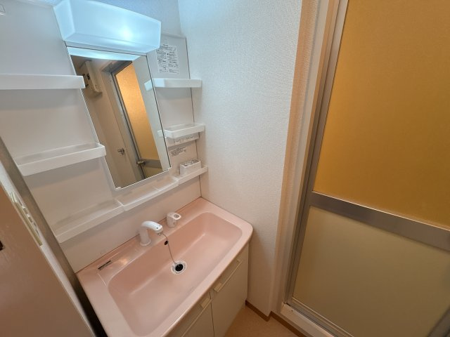 生駒市辻町の賃貸マンションの居間・リビング