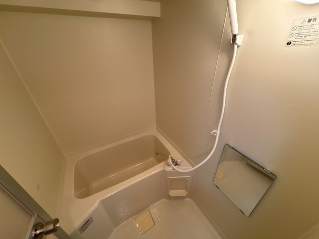 生駒市辻町の賃貸マンションの居間・リビング