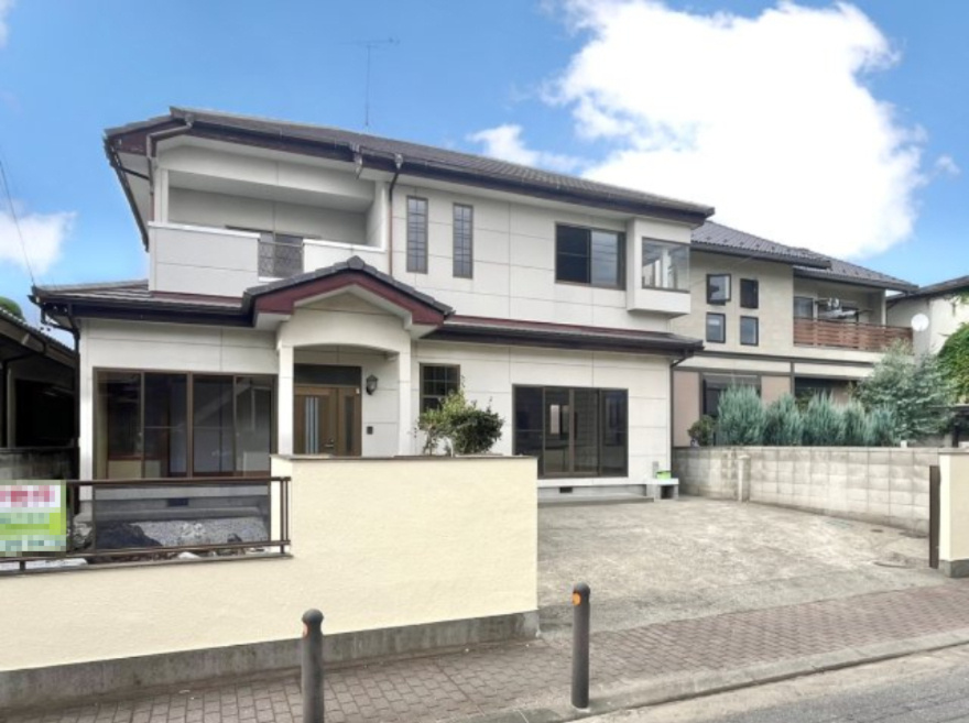 【中古戸建】伊勢崎市中央町の外観|■外観｜親戚や友人を何度でも招きたくなってしまうようなお家です＾＾
