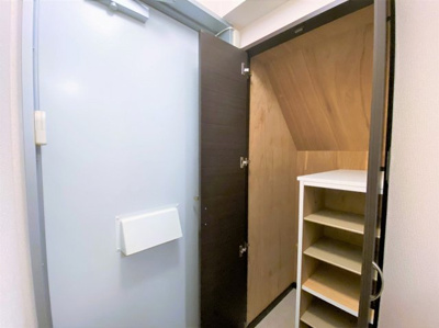 【玄関】 | レオネクストひかり | 設備・使用は号室により異なる為、現況を優先いたします。