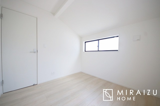 【洋室】 | 建物完成につき、実際のお部屋をごゆっくりご見学いただけます。お休みの日にご家族で見学はいかがでしょう。