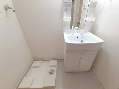 【洗面所】 | リバークロス | スペースが確保できる洗面所です