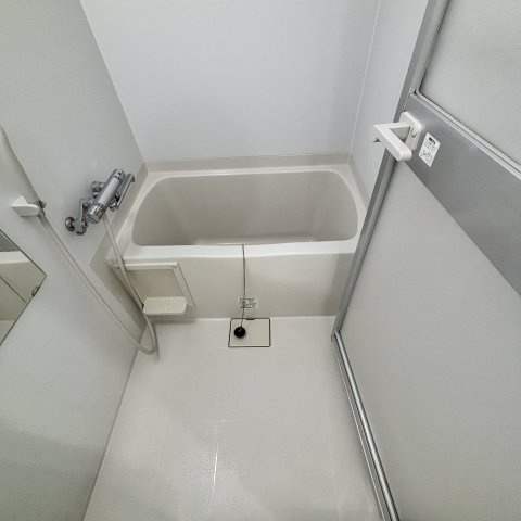 ハトヤ第１５ビルの浴室