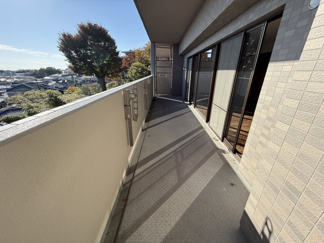 ネバーランド箕面潤緑館のバルコニー