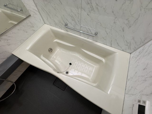 ネバーランド箕面潤緑館の浴室