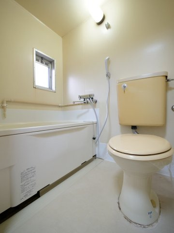 佐藤コーポのトイレ|※写真は別の部屋のものです。
