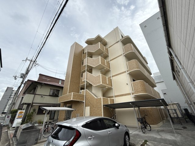 イースト・フィオーレの外観