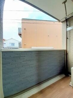 ラシュレ十条のバルコニー