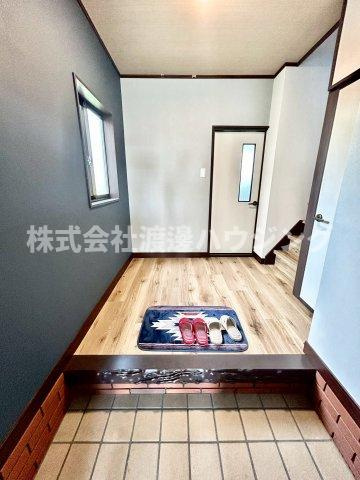 玉串元町一戸建の玄関