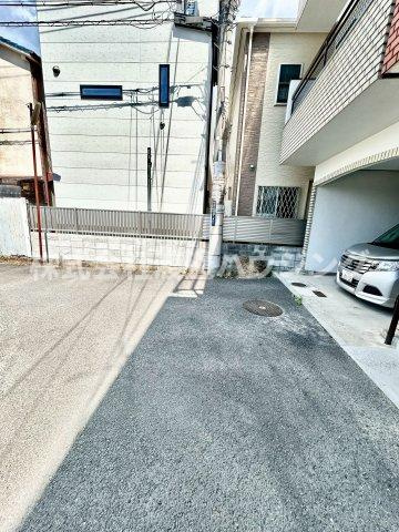玉串元町一戸建のエントランス
