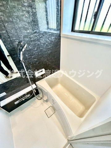 玉串元町一戸建の浴室