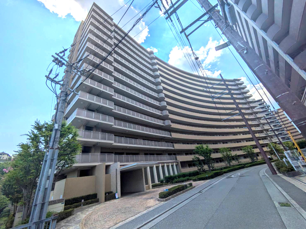 リーデンススクエア宝塚リバージュ