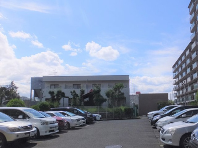 【駐車場】 | ローレルハイツ千里4号棟