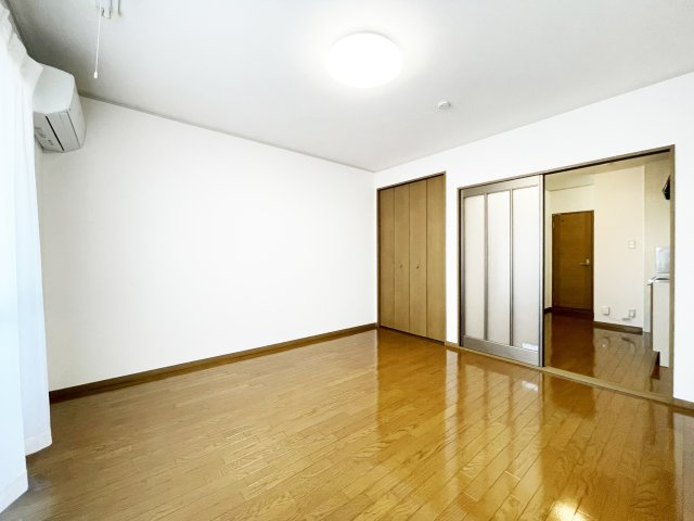 シャトル沖浜　C棟の居間・リビング