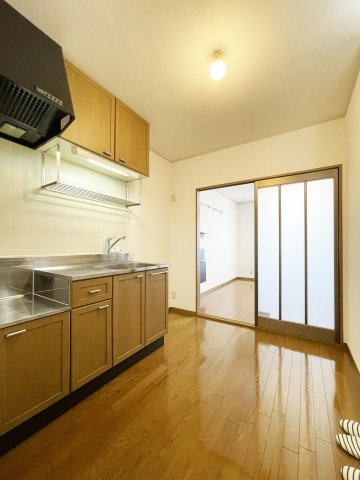 シャトル沖浜　C棟の居間・リビング