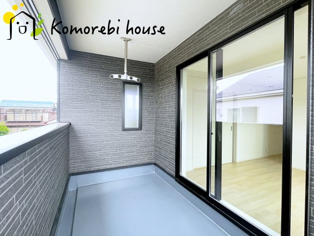 上尾市上尾下　第1　2期　新築一戸建て　クレイドルガーデン　06のバルコニー