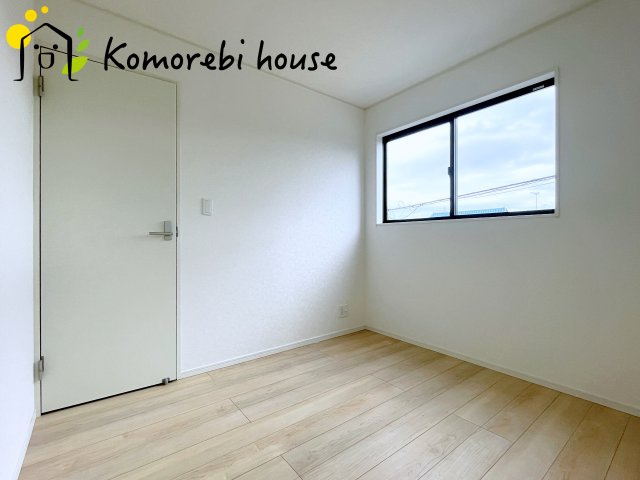 上尾市上尾下　第1　2期　新築一戸建て　クレイドルガーデン　06の洋室