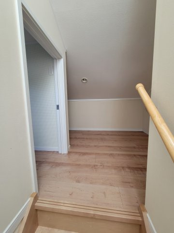 藤沢市辻堂西海岸１丁目の店舗事務所の玄関