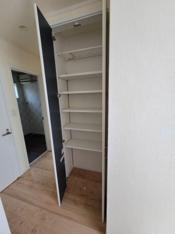 藤沢市辻堂西海岸１丁目の店舗事務所の収納