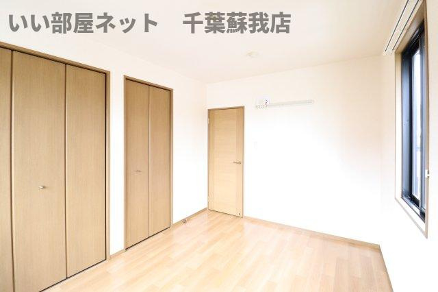 ロイヤルハウスAの寝室|寝室にいかがでしょうか