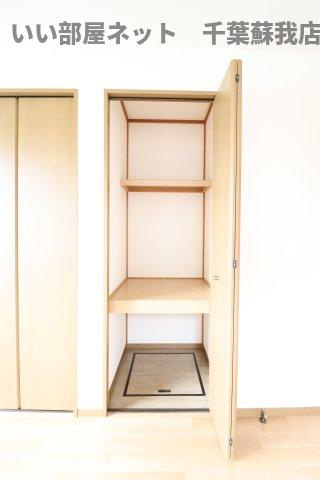 ロイヤルハウスAの収納|収納のためのスペースです