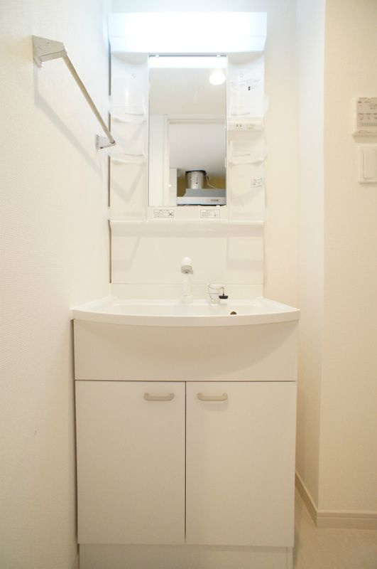 リブリ・武蔵浦和の独立洗面台