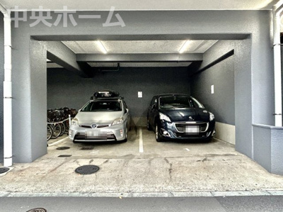 【駐車場】 | トーア南砂マンション | 【敷地内駐車場】最新の空き状況や費用などの詳細は担当スタッフまでお問い合わせください。