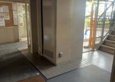 【内装】 | シーアイハイツ町田Ｇ棟 | 共有部分は、住民なら誰もが使える設備のこと。例えば駐車場やエレベーター、インターネット設備、セキュリティ設備などがあります。他にも、マンションの廊下・外部階段やエントランス・ゴミ置き場などがあります。