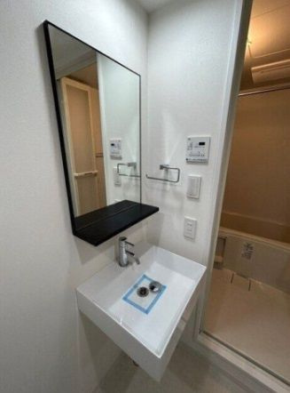 ＬＩＶＡＲＴ 　ＳＥＡＳＯＮ幡ヶ谷の洗面所