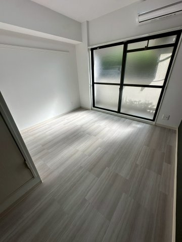 ジョイフル武庫川の洋室