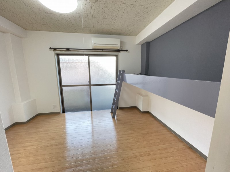 メゾンパステルの居間・リビング