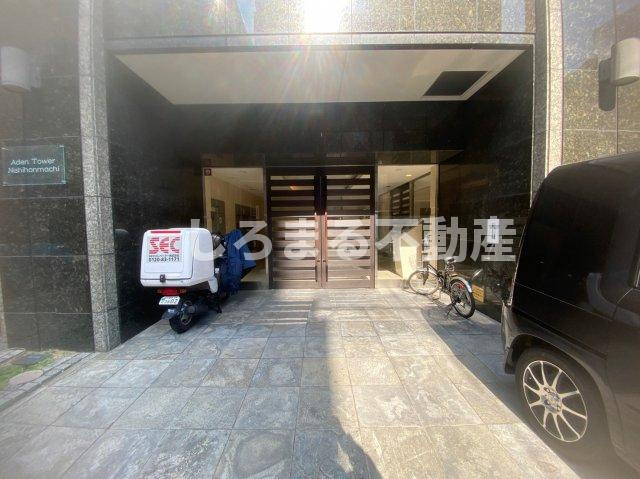 アーデンタワー西本町のエントランス