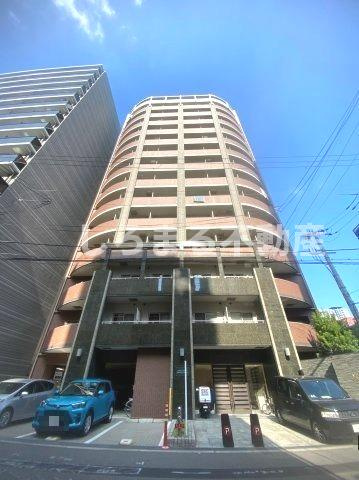 アーデンタワー西本町の外観