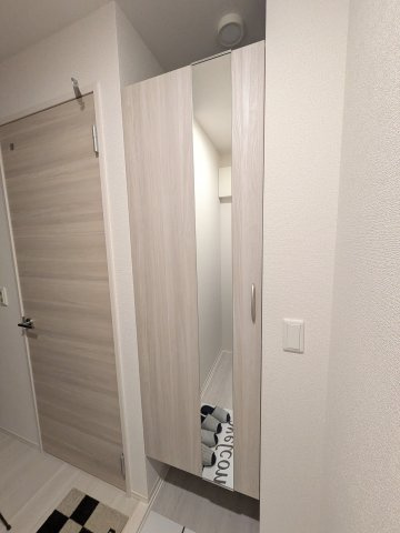 D Paina 菅馬場2Bの玄関