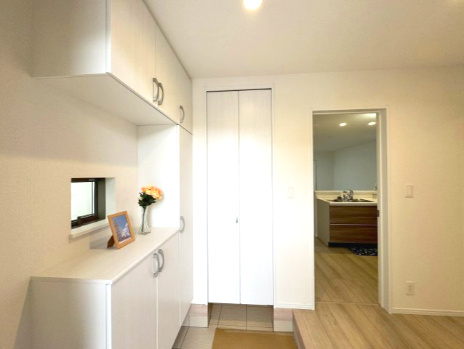 函南町塚本　新築戸建　全2棟　A棟　　の玄関