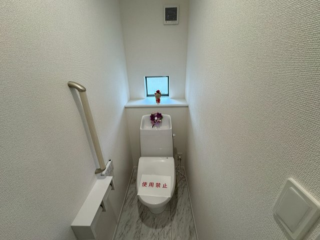 函南町塚本　新築戸建　全2棟　A棟　　のトイレ