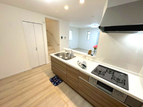 函南町塚本　新築戸建　全2棟　A棟　　のキッチン