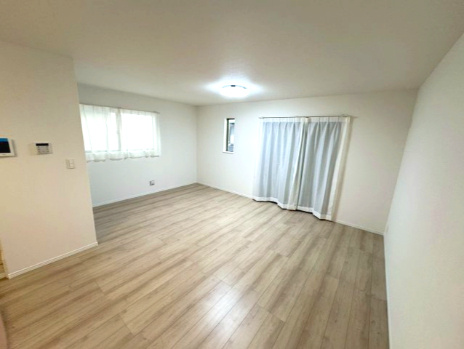 函南町塚本　新築戸建　全2棟　A棟　　の居間・リビング