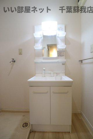 コスモジョイ　Ａの洗面所|忙しい朝には欠かせない洗面所です