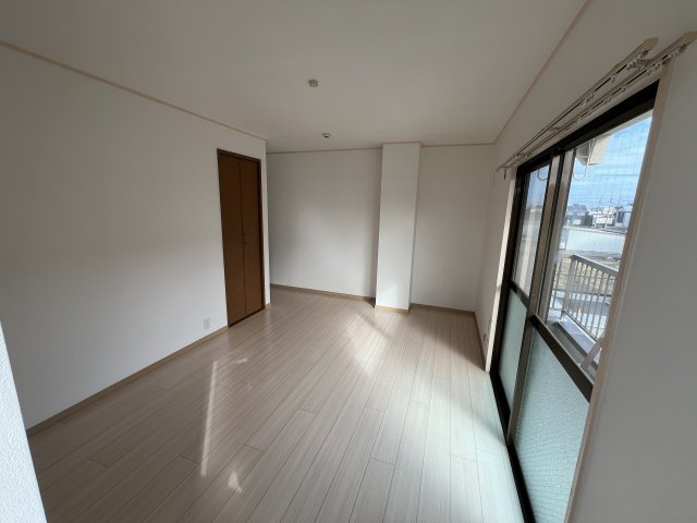 マンション北川の洋室