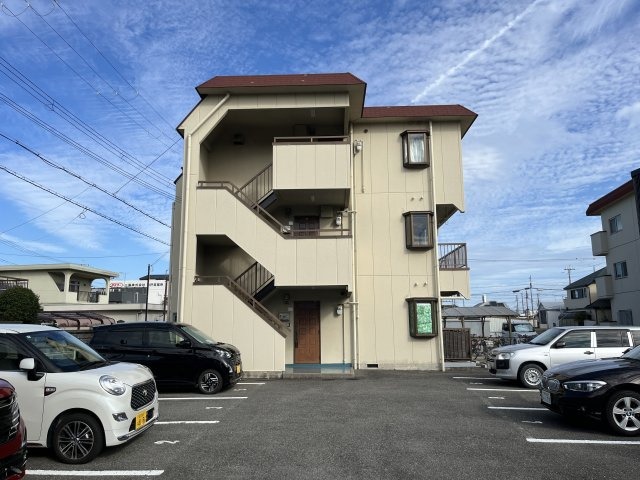 マンション北川