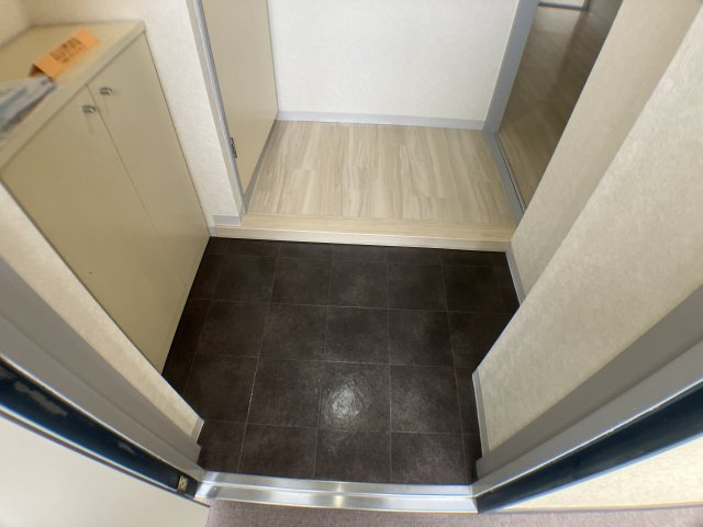 リファインドマンションＫの玄関