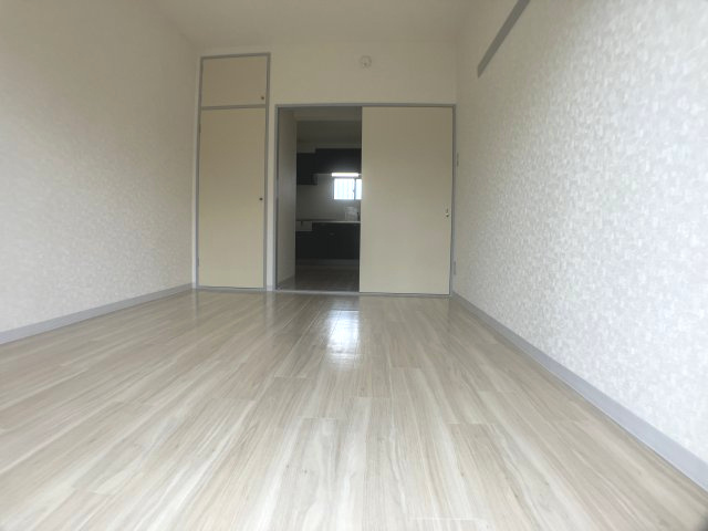 リファインドマンションＫの居間・リビング