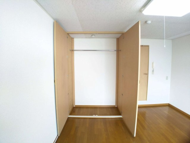 レオパレスＷＩＴＨ－Ａの収納