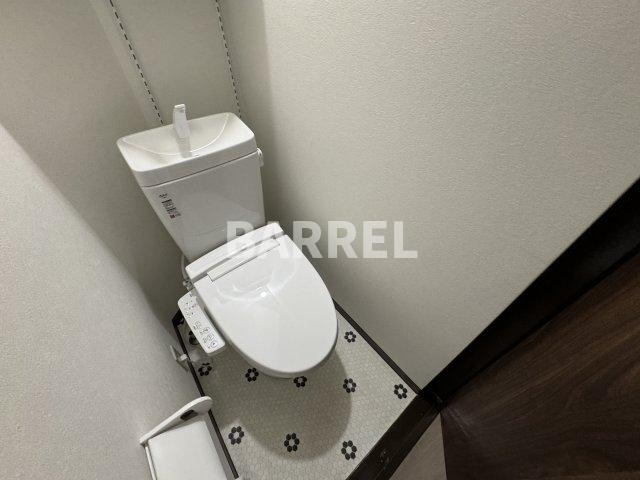 大黒町貸家のトイレ