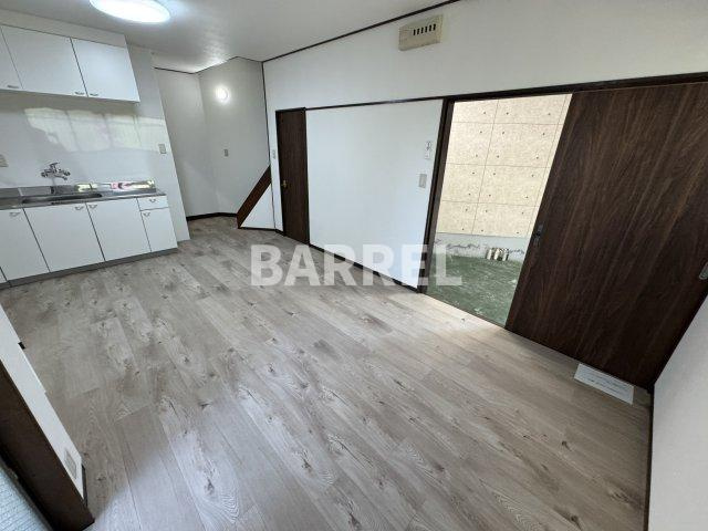 大黒町貸家の居間・リビング