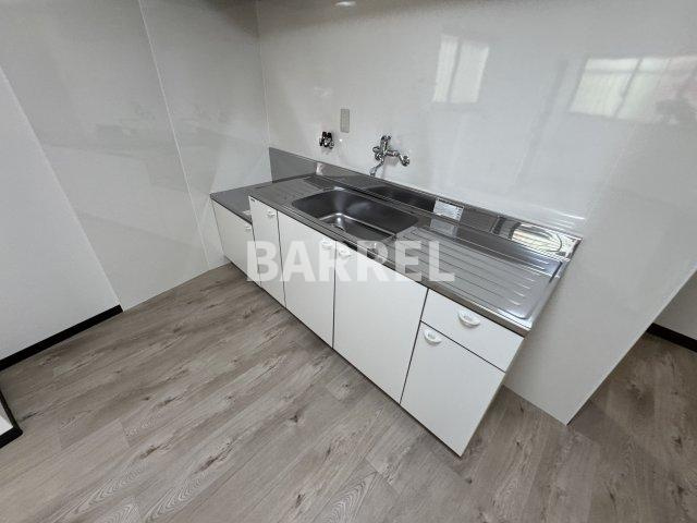 大黒町貸家のキッチン